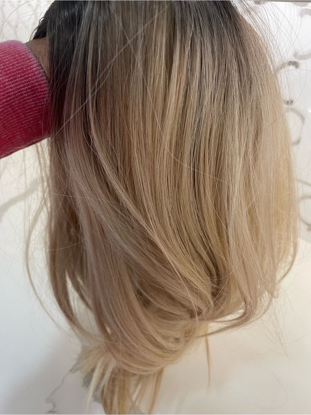 Blonde/ Golden gradient Layered Synthetic Women's Wig - Picture 6 of 9
